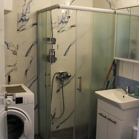 Modern With & Mountain Views Apartment *