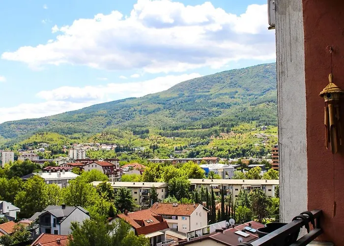 Апартаменти Modern With & Mountain Views Скоп'є