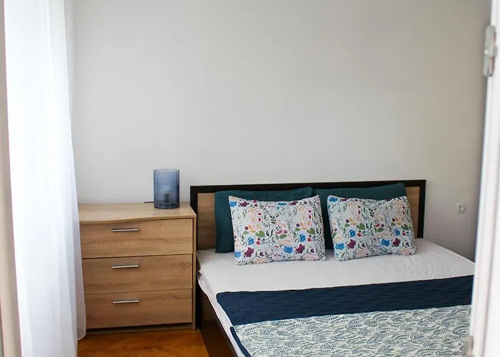 Modern With & Mountain Views Апартаменти *